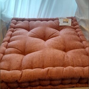 New Chenille Floor Pillow Cushion 19"by19" By 5" ..In Peach Color NWT